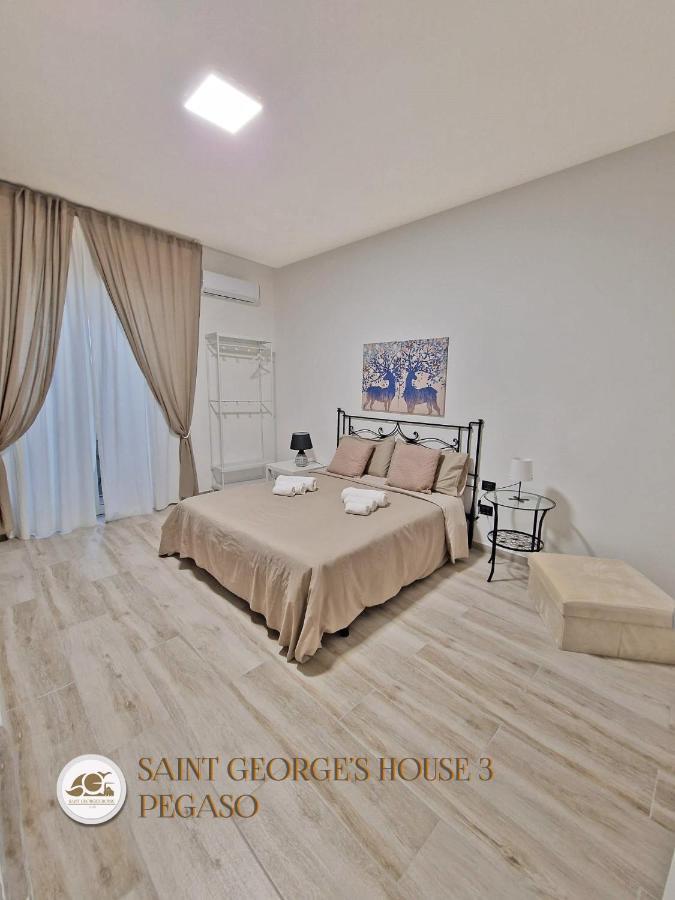 Saint George's House 3 * Bari