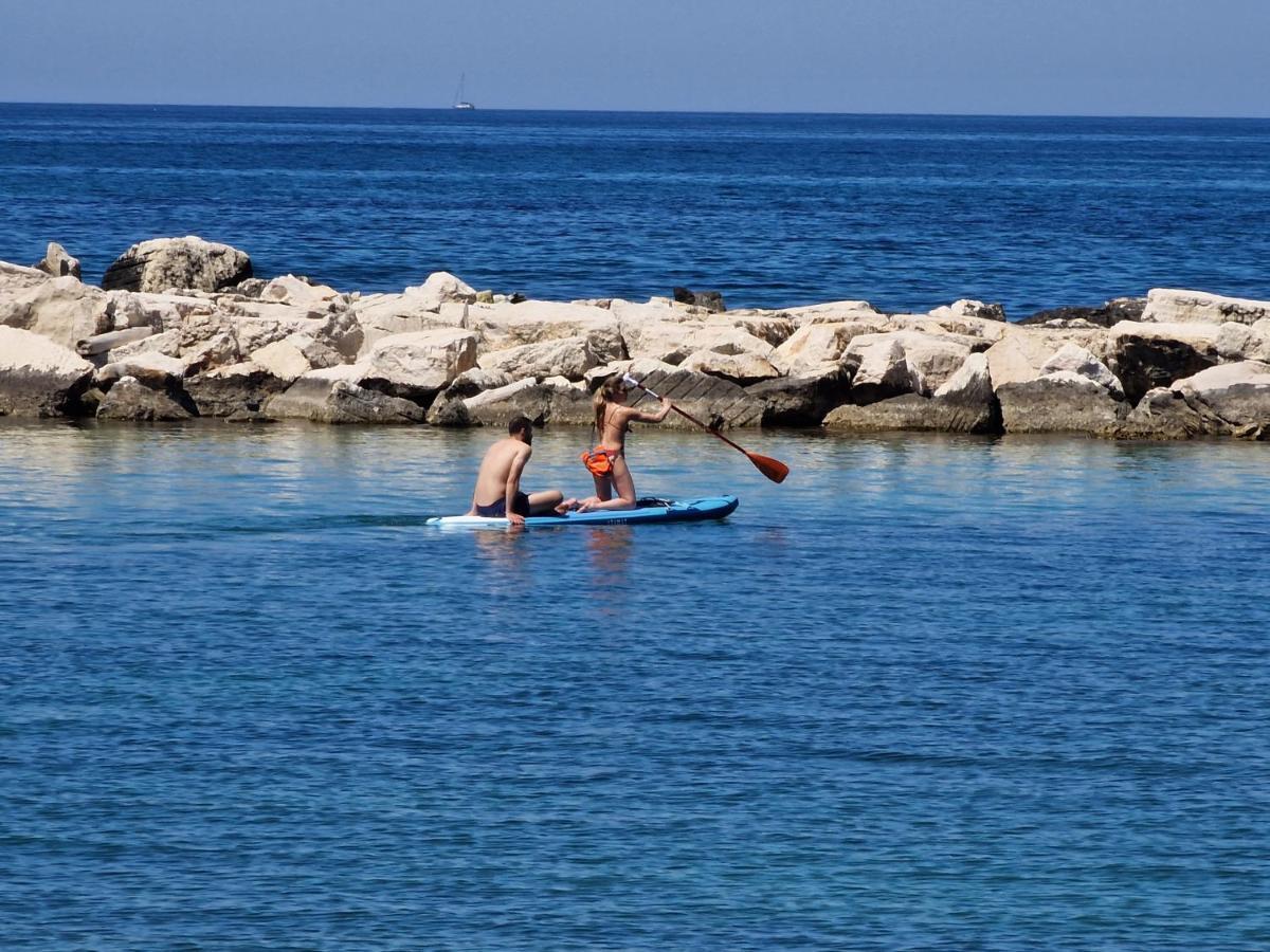 Saint George's House 3 * Bari